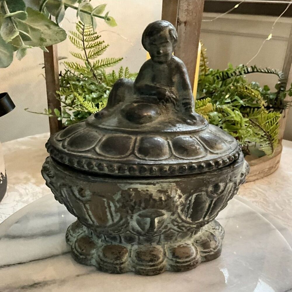 Vintage figural top pot metal trinket box lidded box Hollywood Regency
